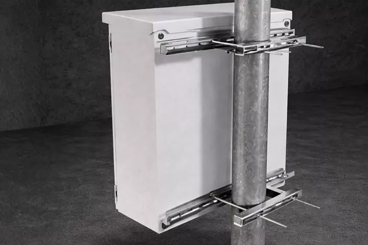 Pole Clamp
